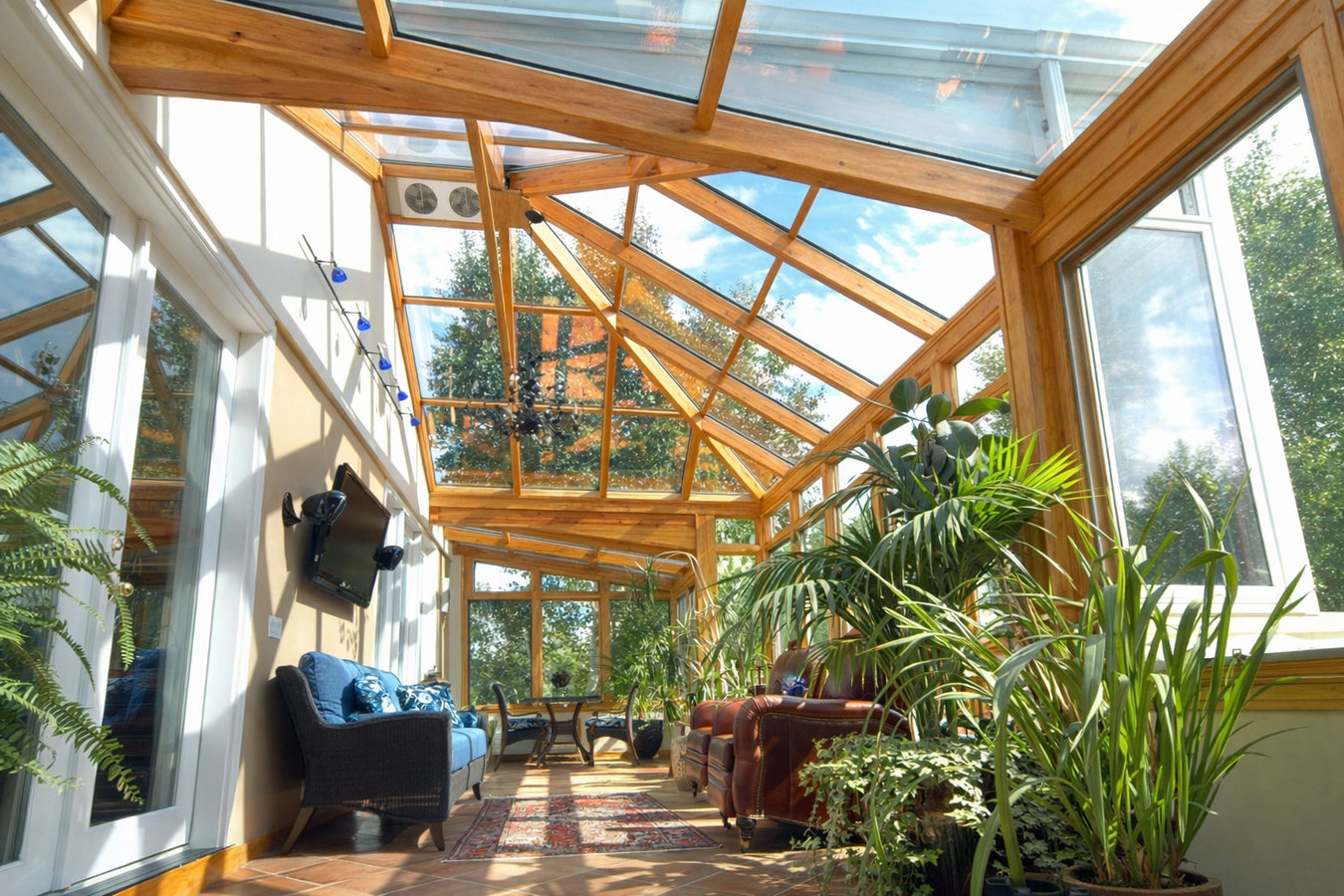 Cerritos Sunrooms and Patios - Custom sunrooms and patio enclosures in Cerritos, CA